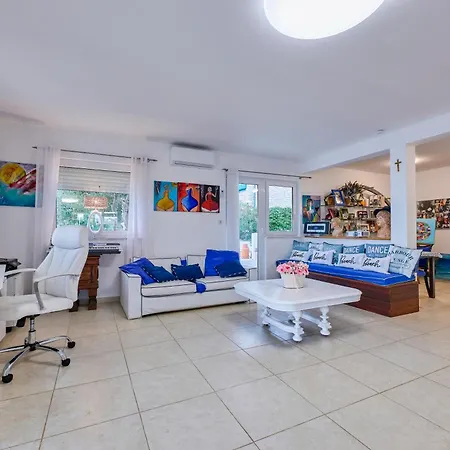 Sejour De Reve Dans De Luxe Sur La En Famille ,amis ,et Animaux Villa *